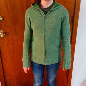 Green ,Mountain Hard wear, small zipup jacket,